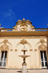 Sassari / Tàthari, Sassari province, Sardinia / Sardegna / Sardigna: offices of the Sardinian Region - Palazzo Cugurra - fountain - photo by M.Torres